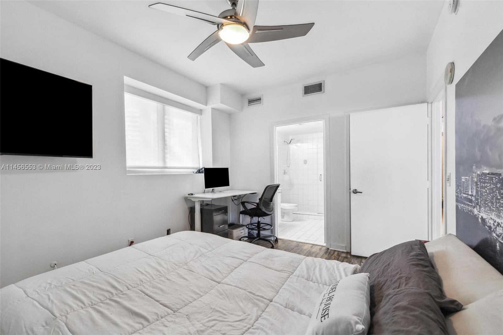 888 Biscayne Blvd Unit: 1809