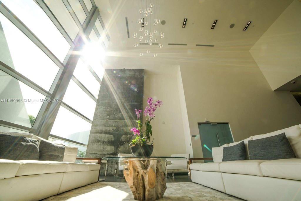 888 Biscayne Blvd Unit: 1809