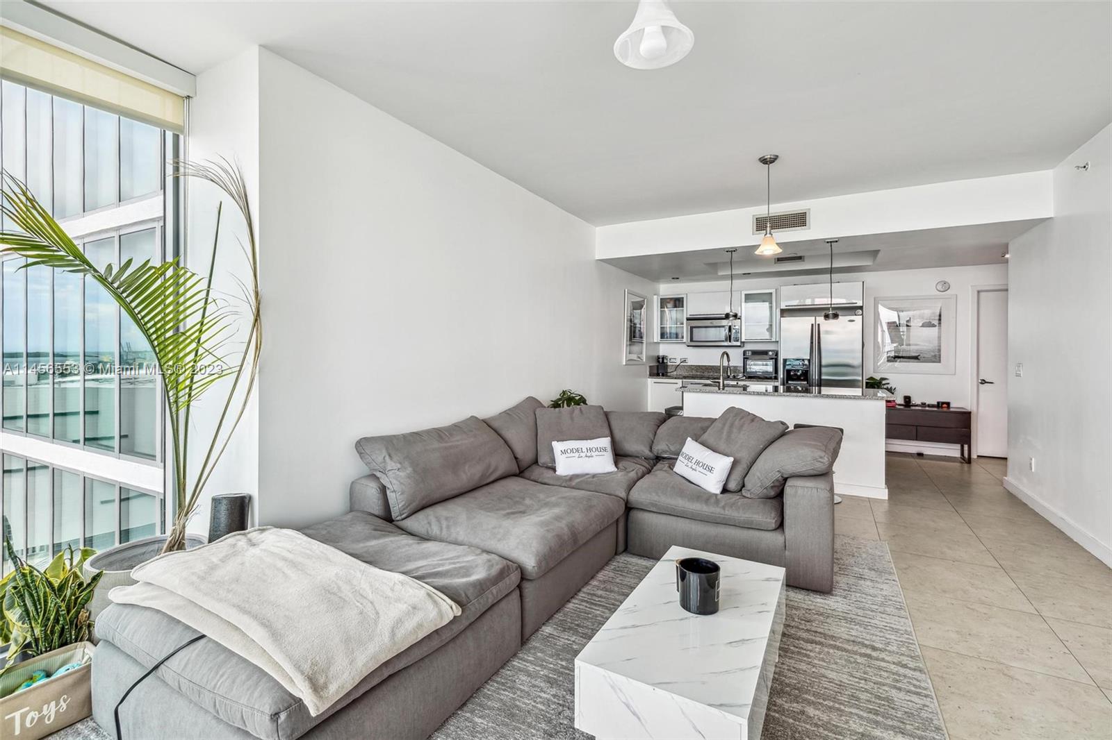 888 Biscayne Blvd Unit: 1809