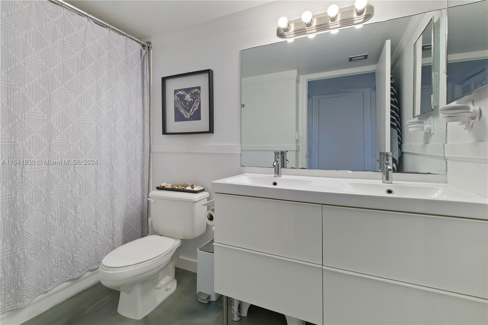1688 West Ave # 07 Unit: PH-07