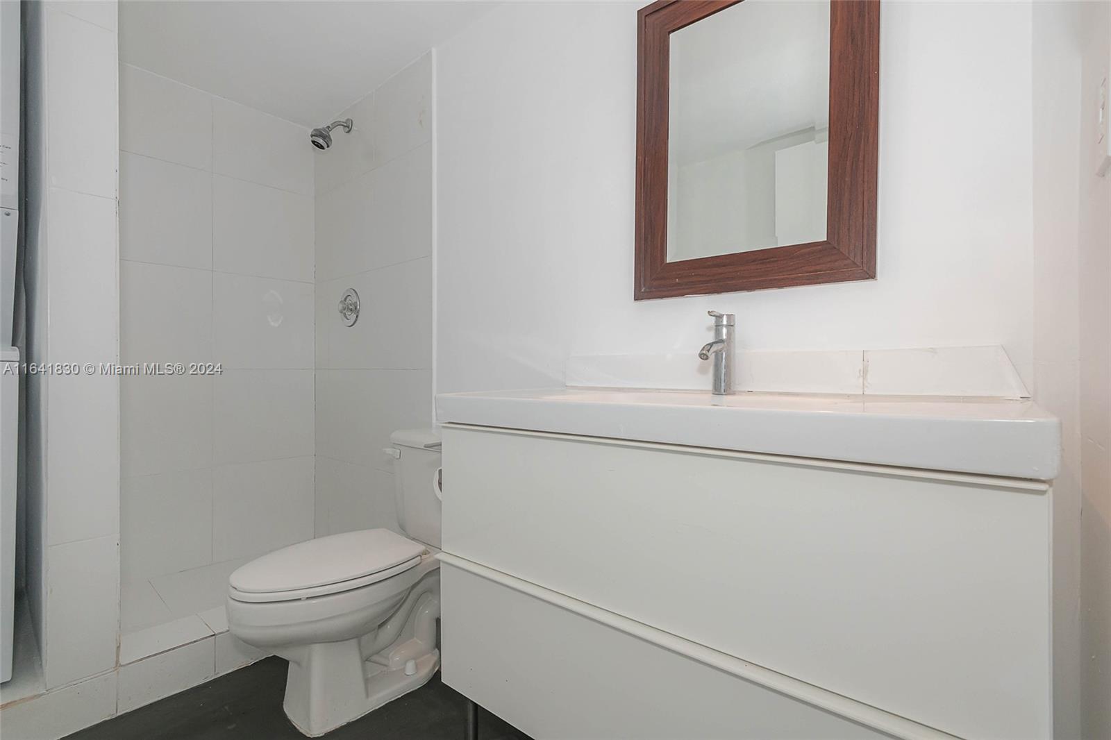 1688 West Ave # 07 Unit: PH-07