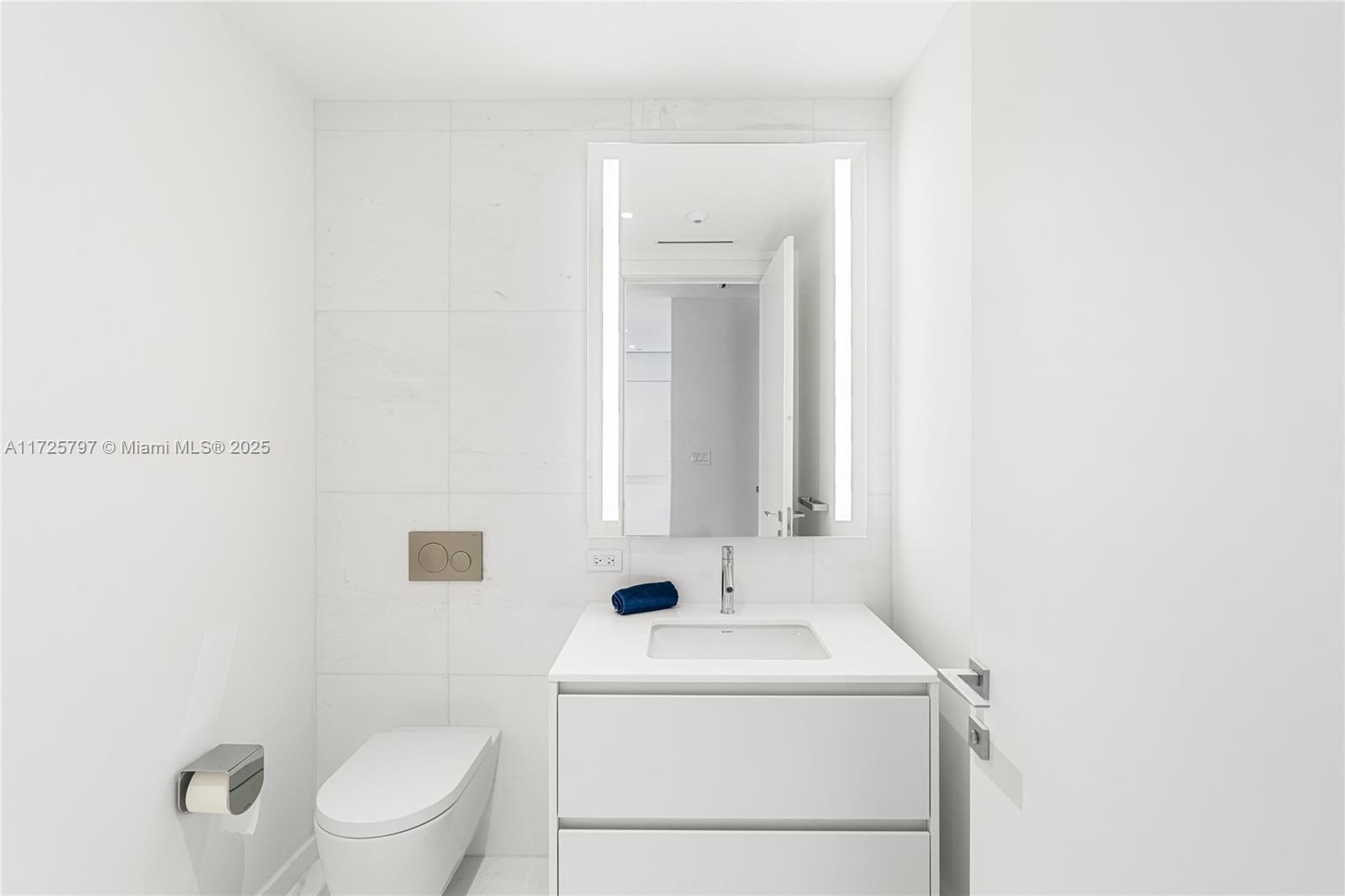 300 S Biscayne Blvd # 2505