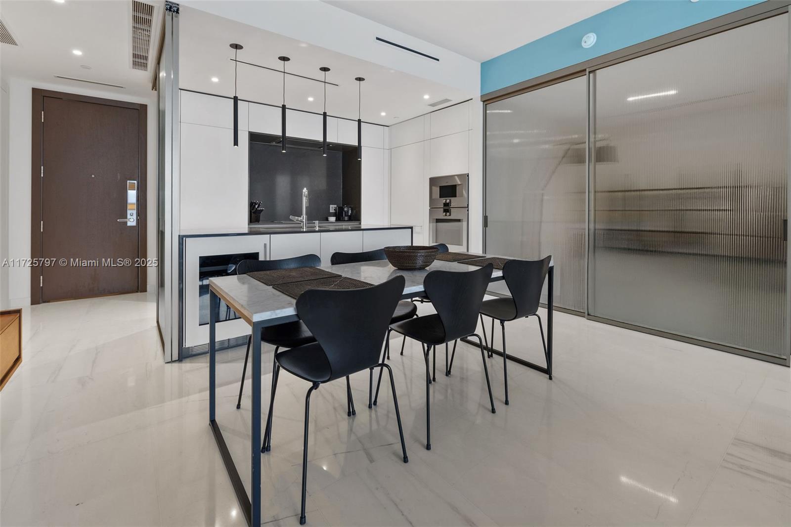 300 S Biscayne Blvd # 2505