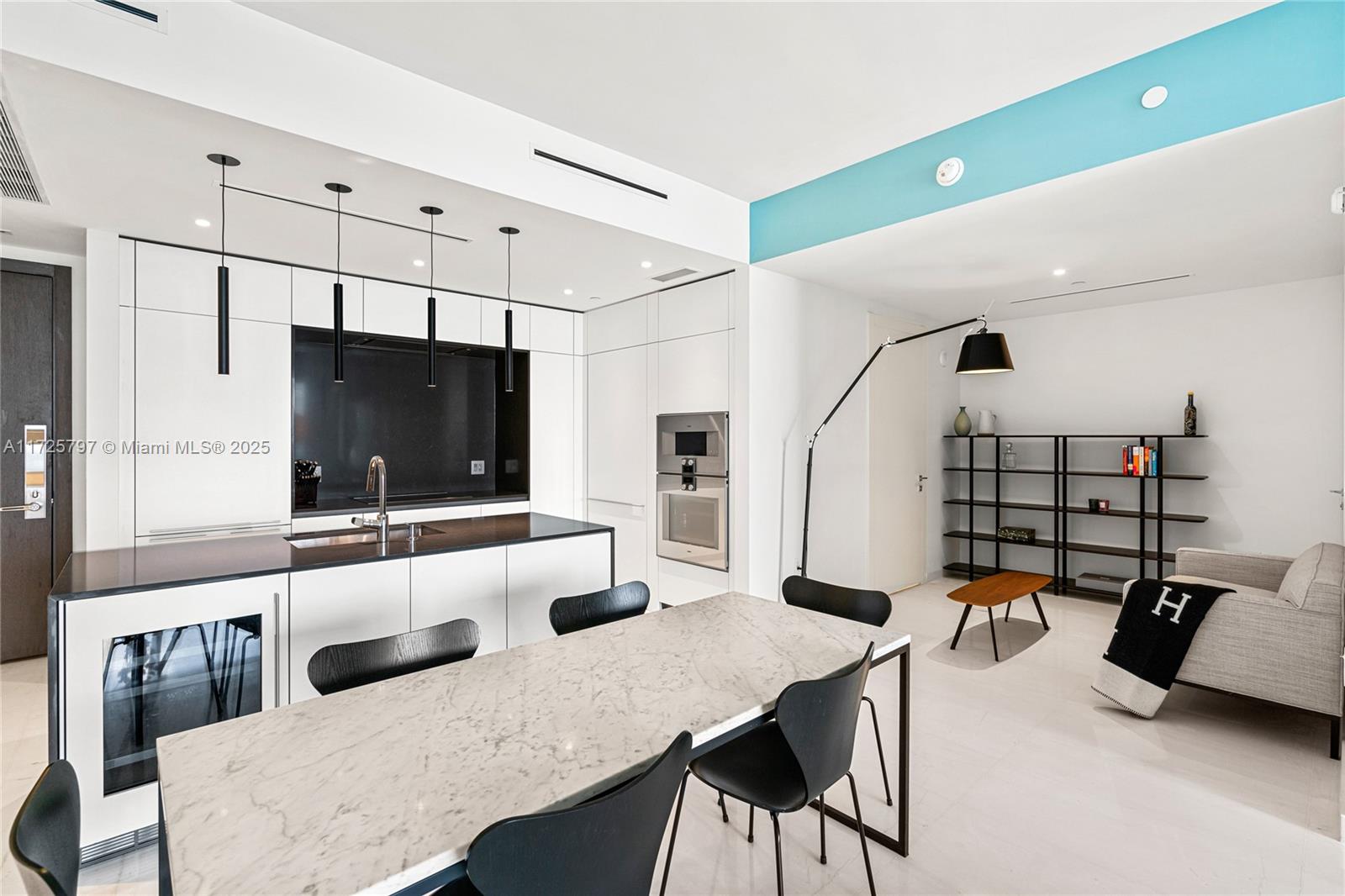 300 S Biscayne Blvd # 2505