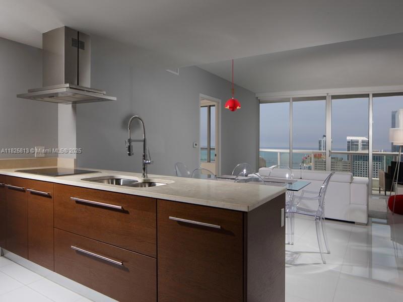 495 Brickell Ave # 4205