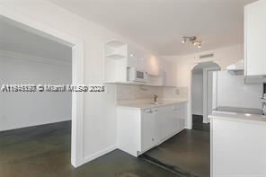 1688 West Ave # 07 Unit: PH-07