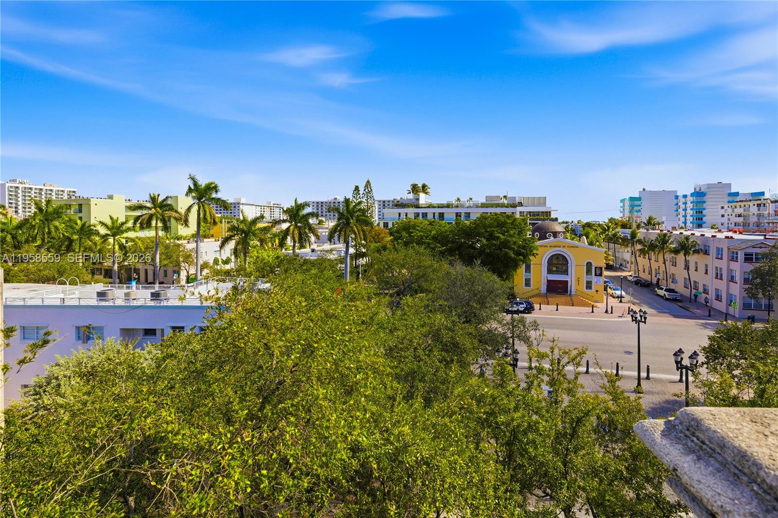 300 Euclid Ave # 206