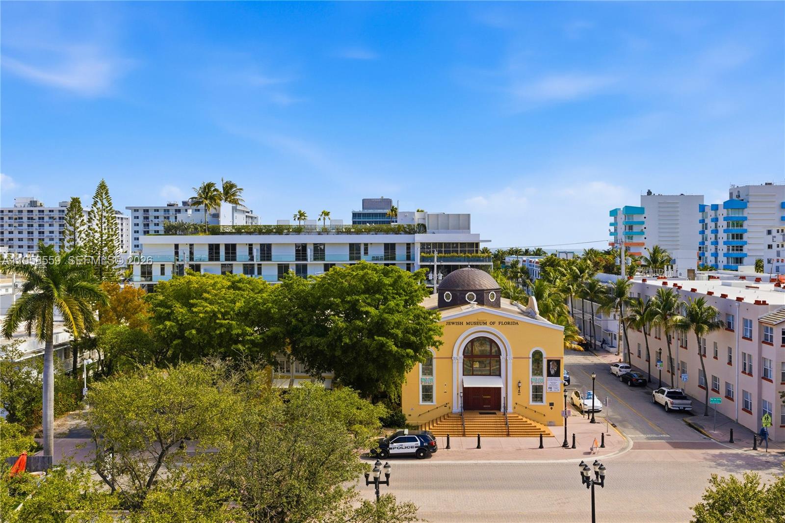 300 Euclid Ave # 206