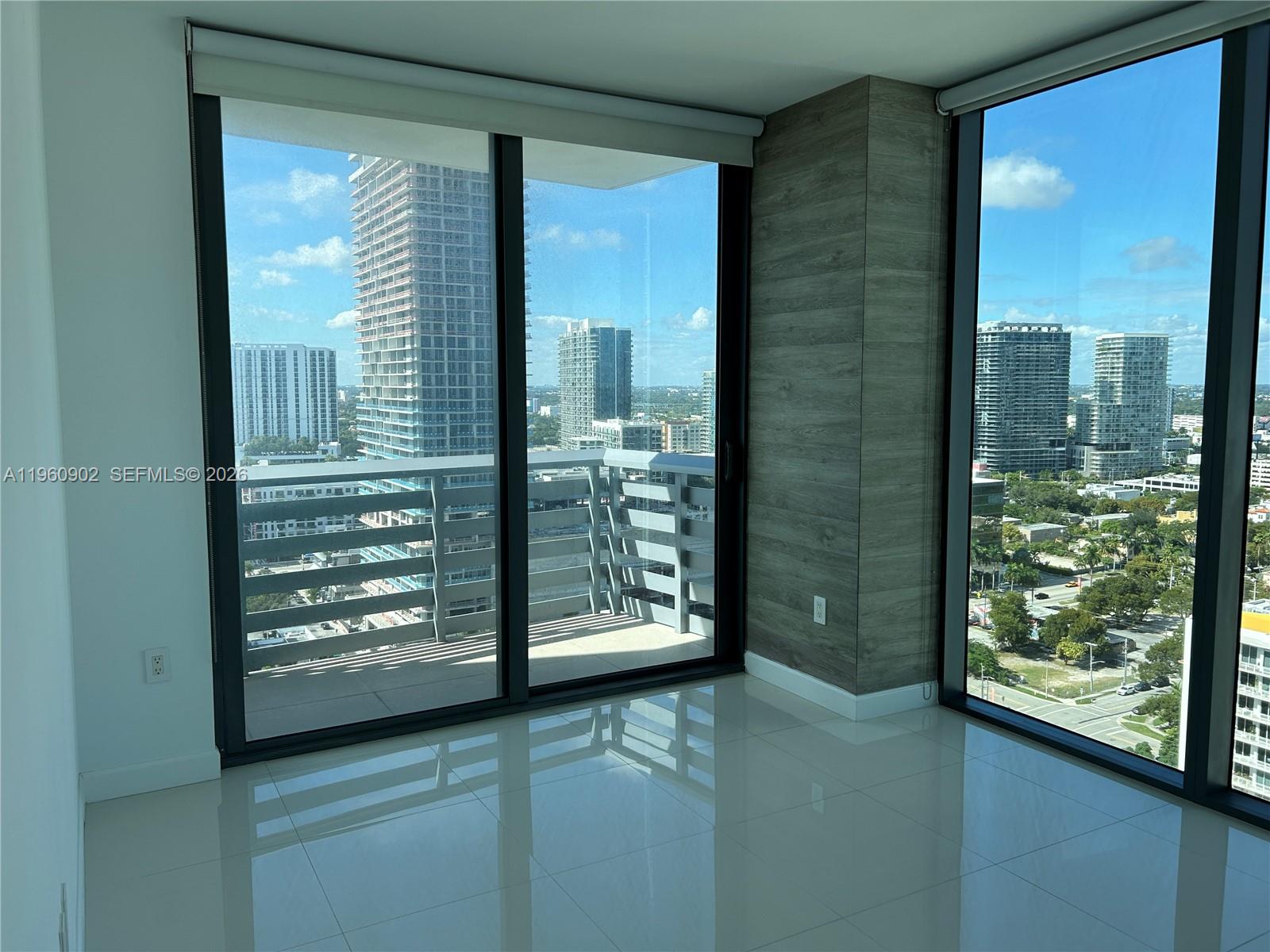 460 NE 28th St # 2401