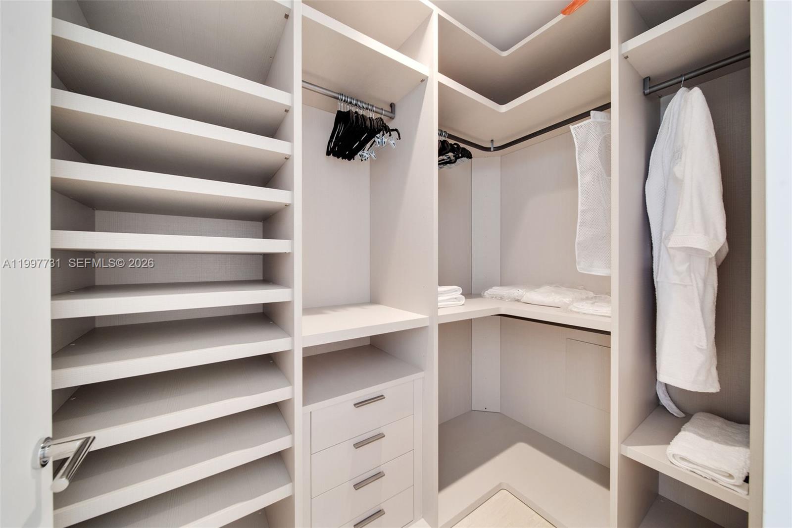 9001 Collins Ave # 605 Unit: S-605