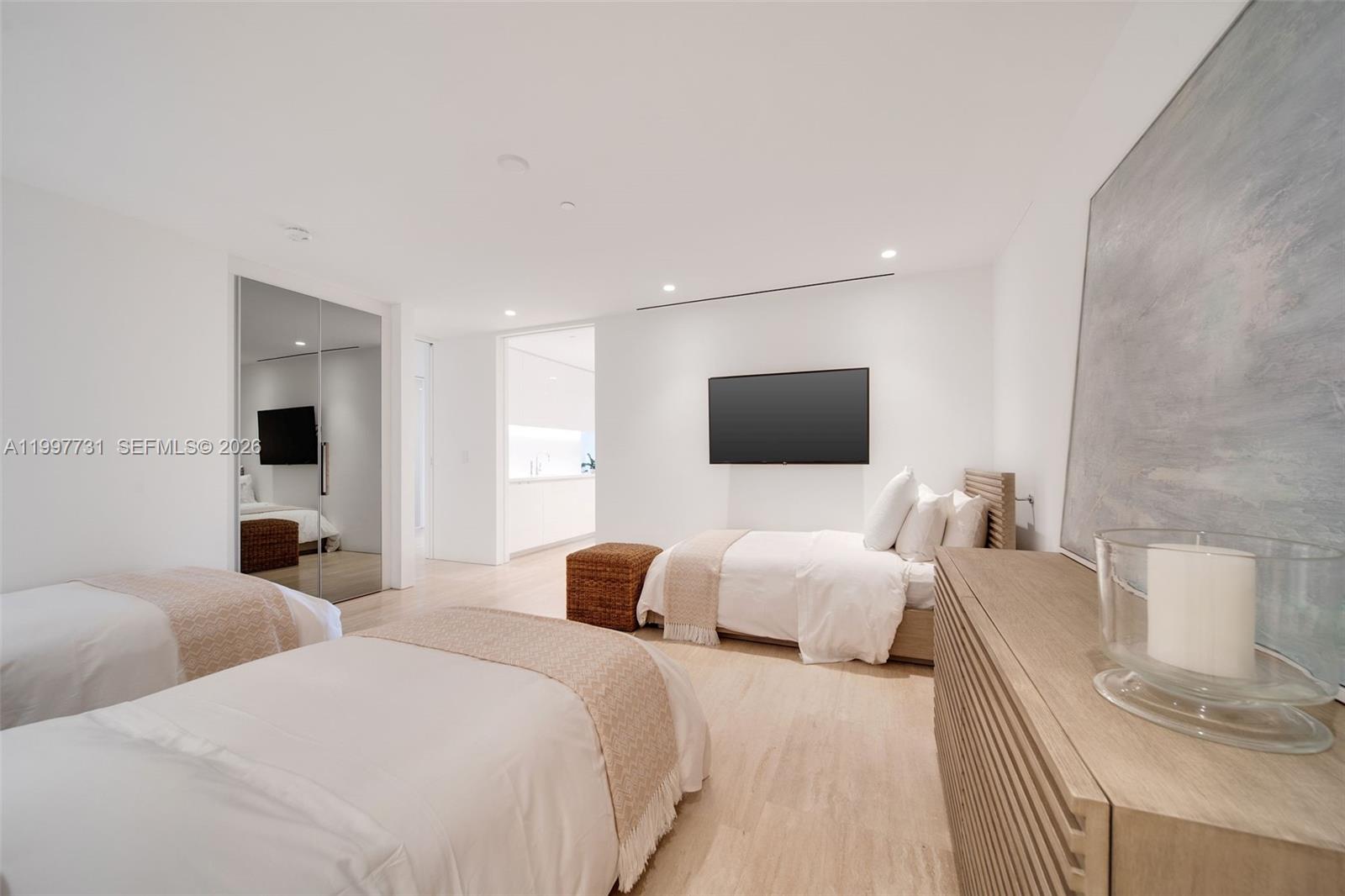9001 Collins Ave # 605 Unit: S-605