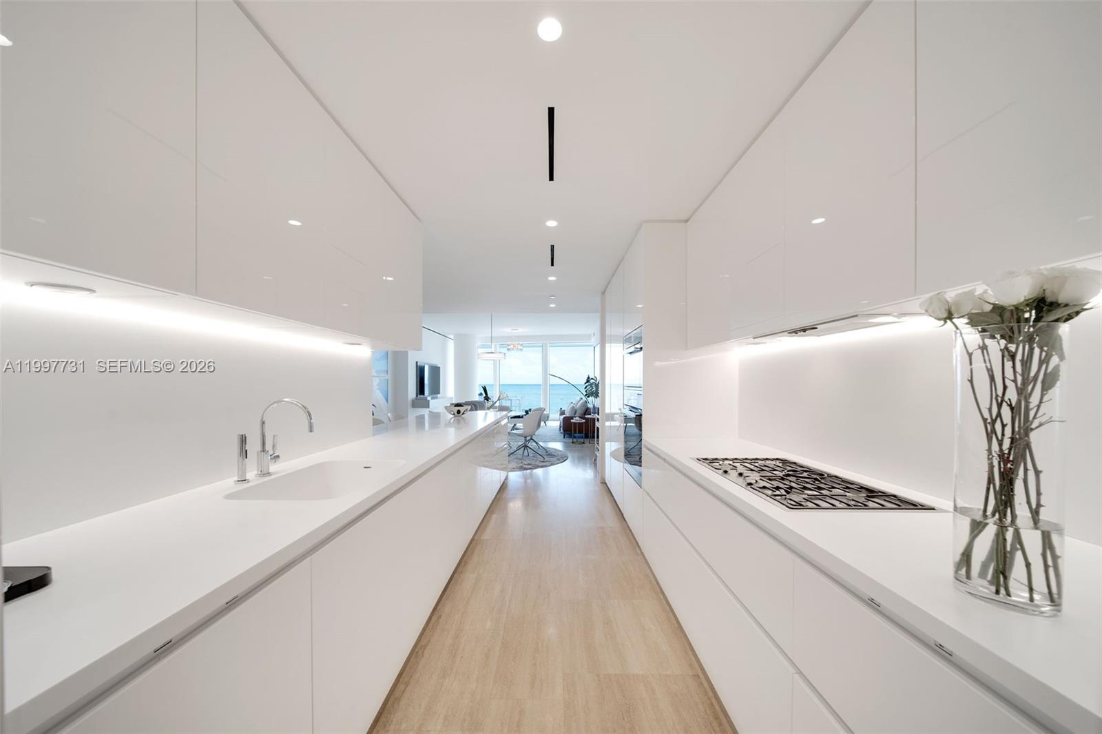 9001 Collins Ave # 605 Unit: S-605