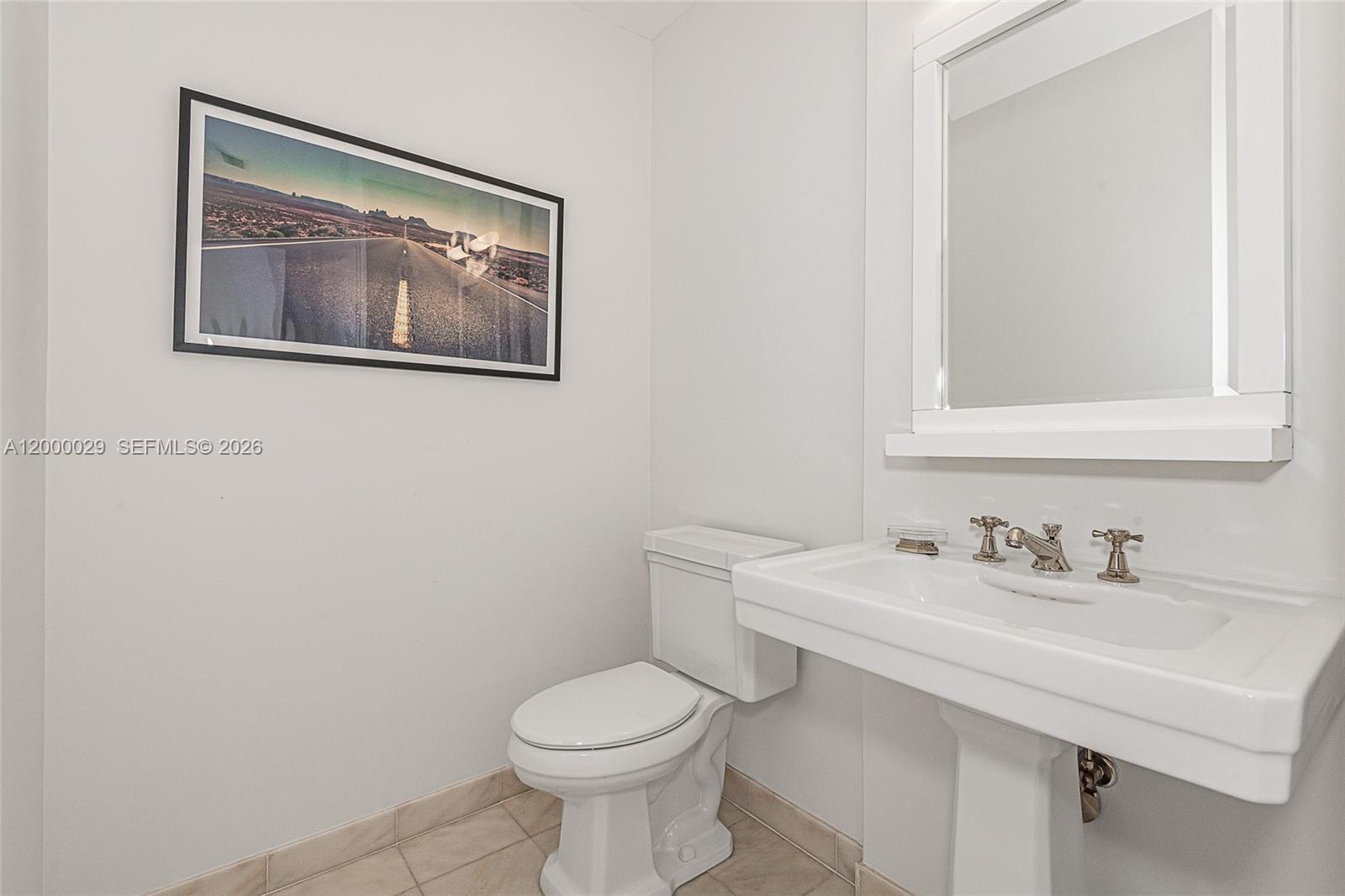 50 S Pointe Dr # 1804