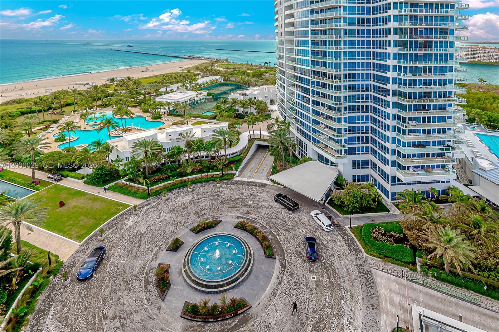 50 S Pointe Dr # 1804