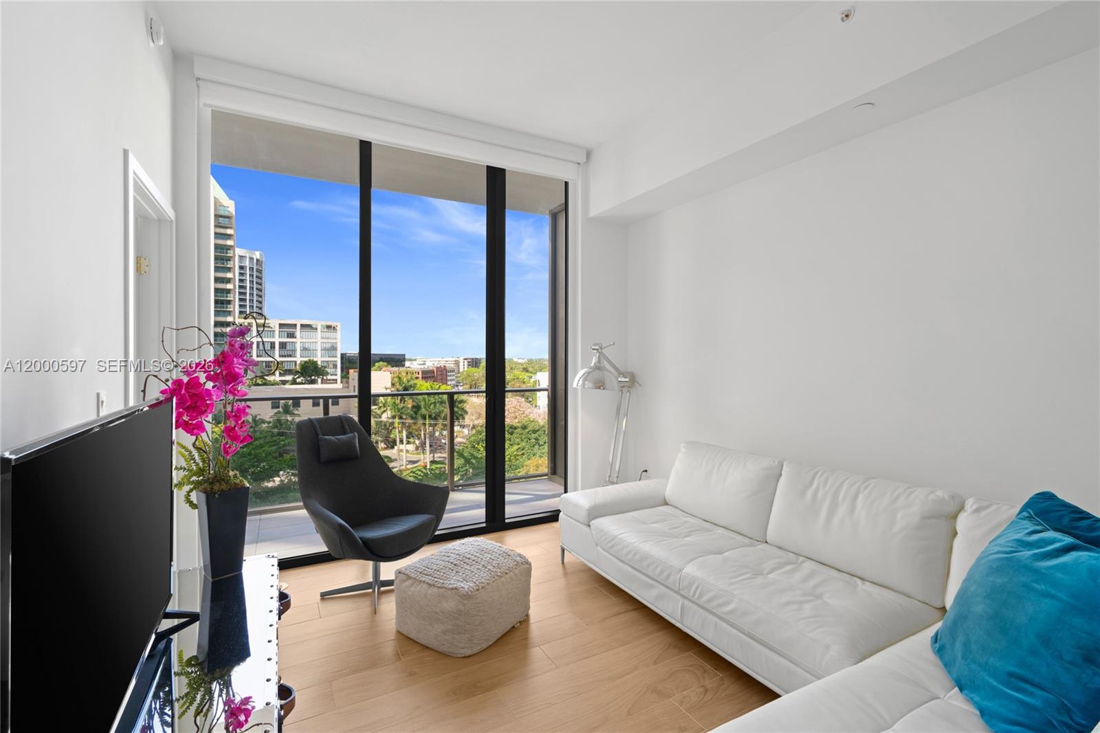 2678 Tigertail Ave # 615