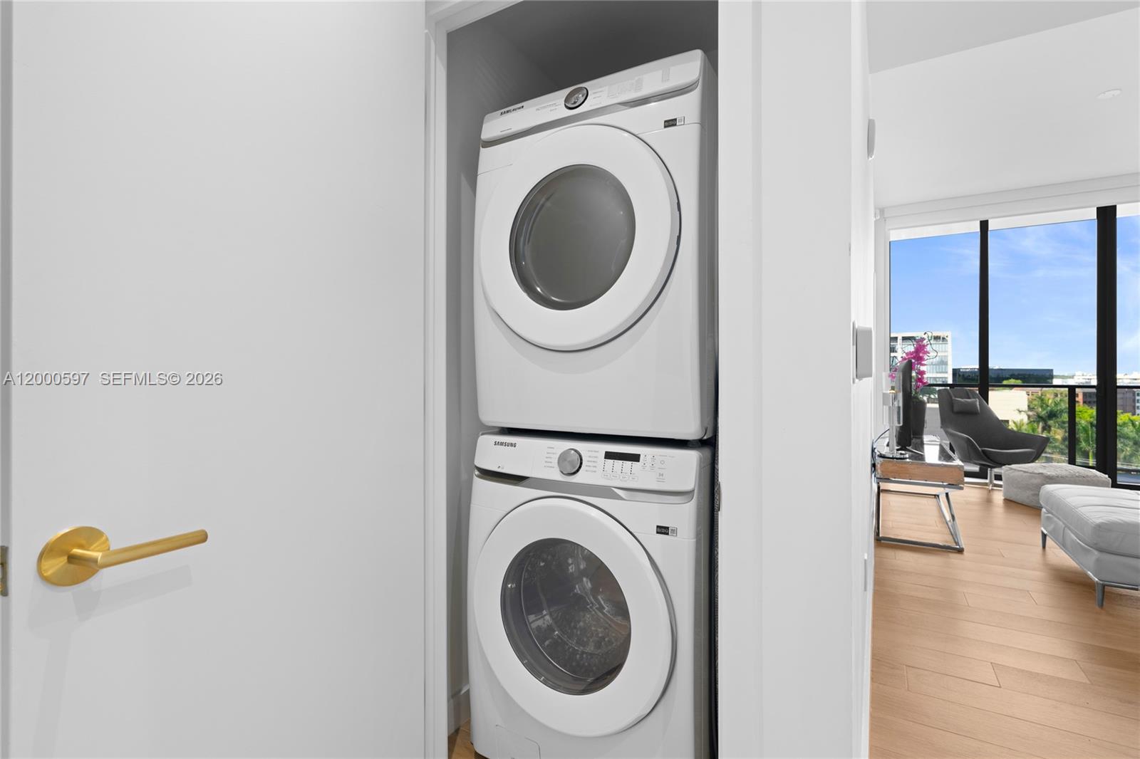 2678 Tigertail Ave # 615