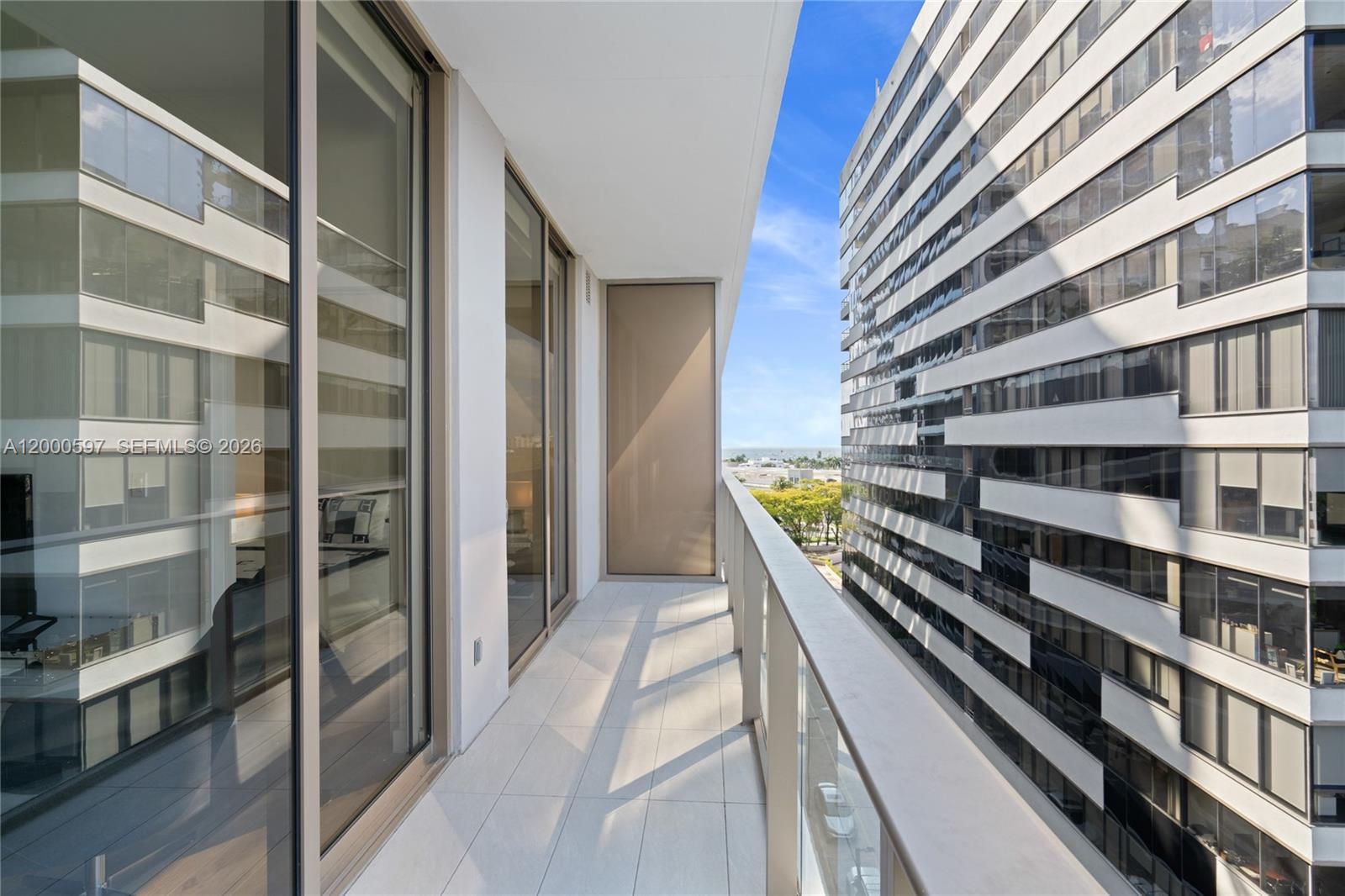 2678 Tigertail Ave # 615