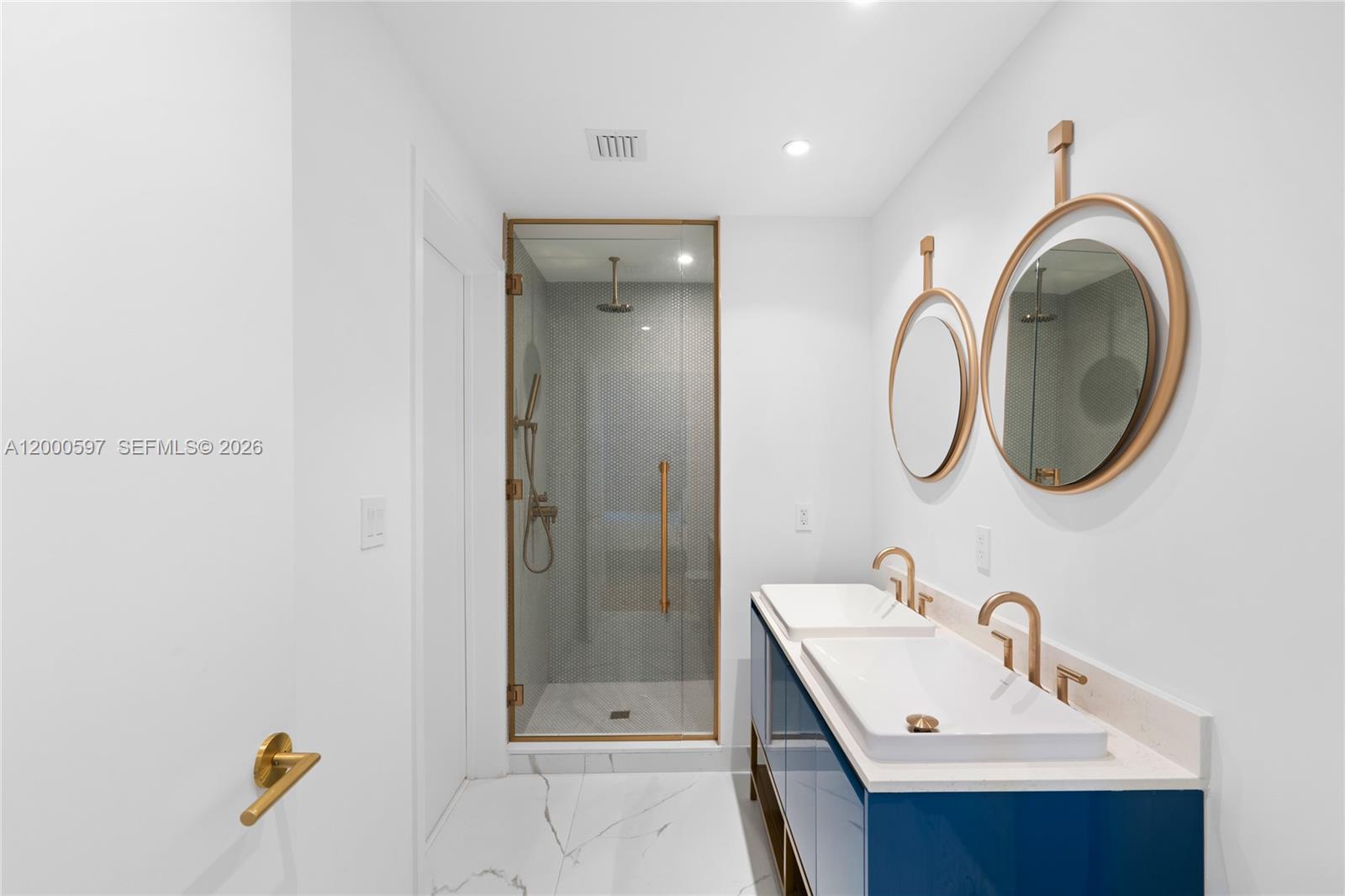 2678 Tigertail Ave # 615