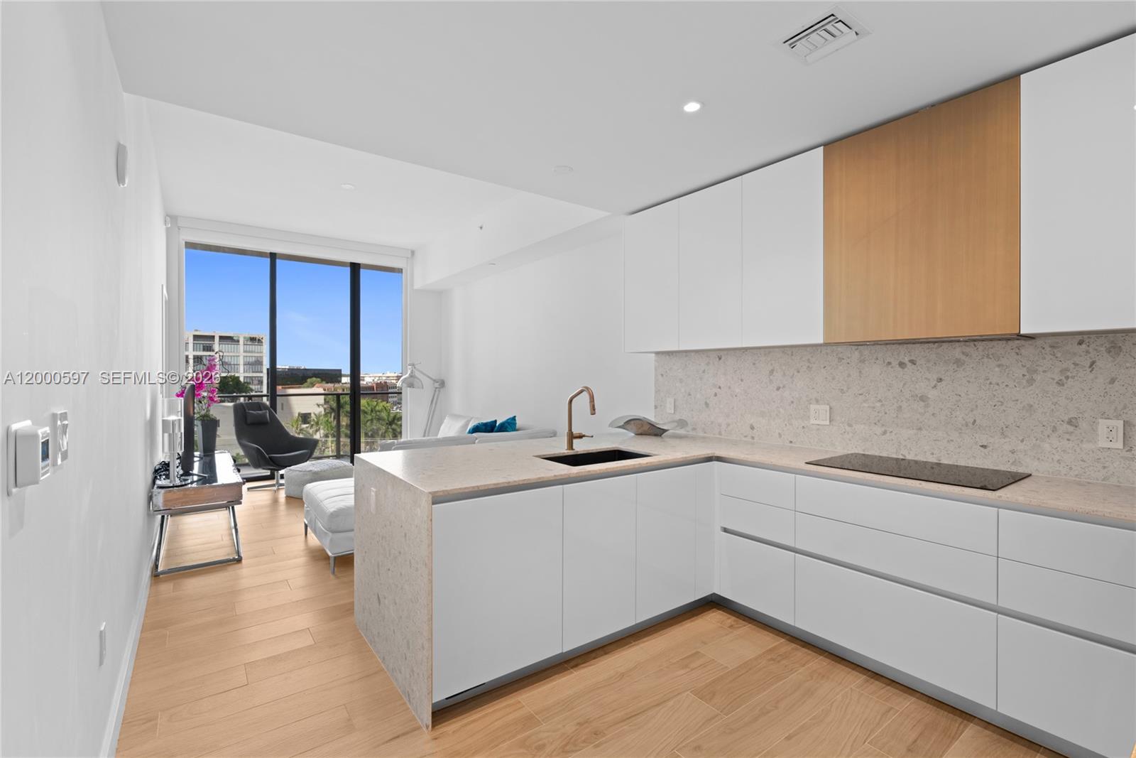 2678 Tigertail Ave # 615