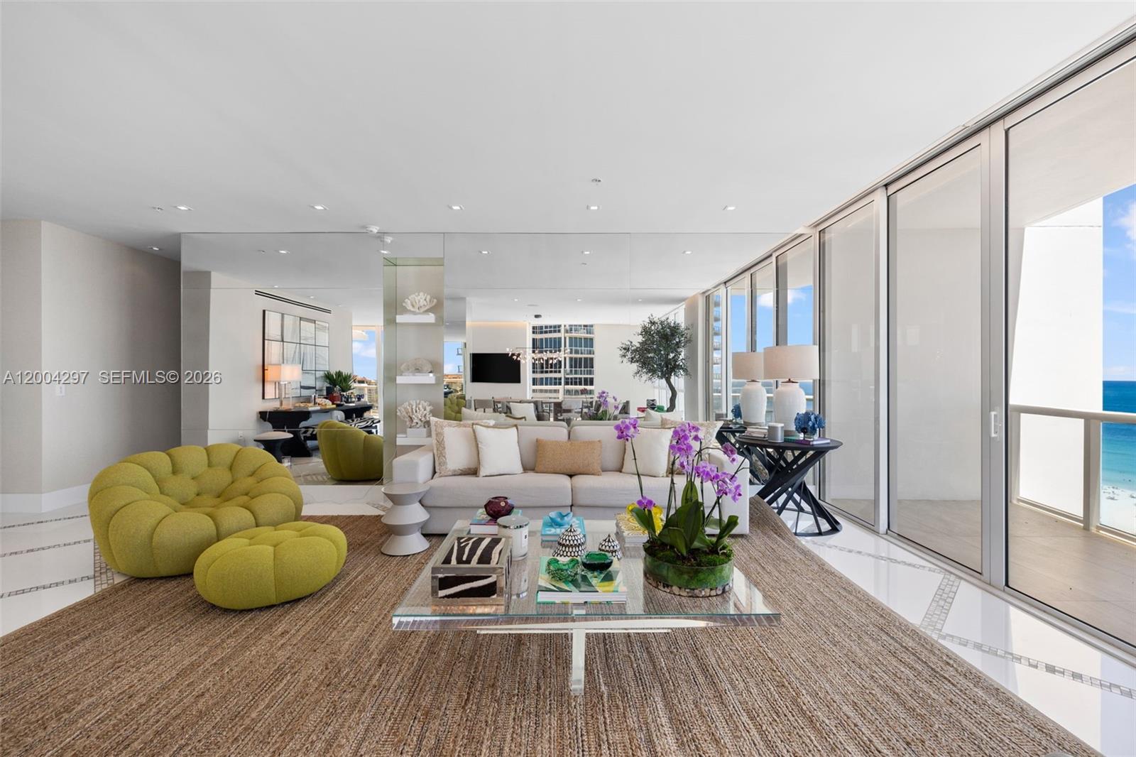 50 S Pointe Dr Unit: 1502/03