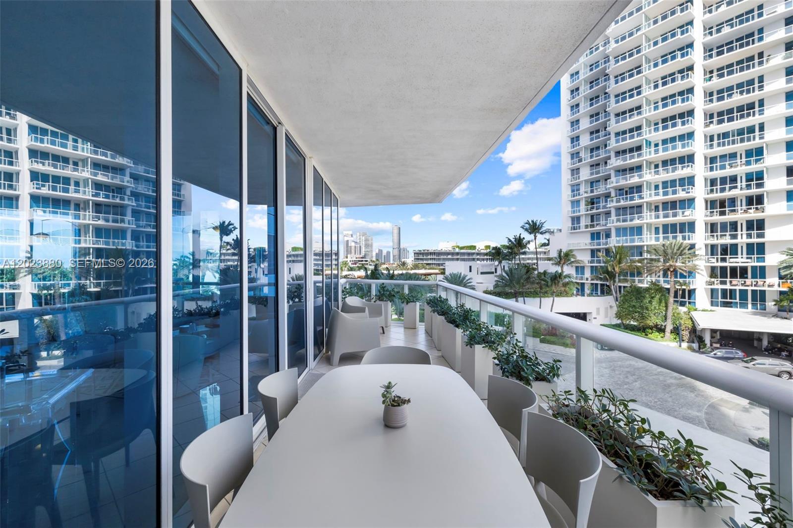 100 S Pointe Dr # 509