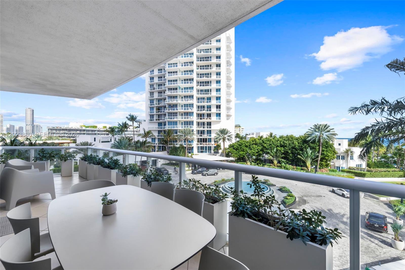 100 S Pointe Dr # 509