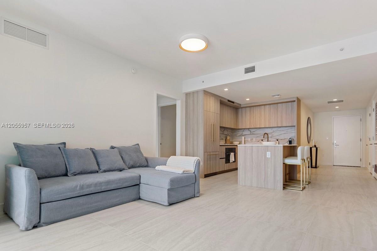 77 SE 5th Street # 3902