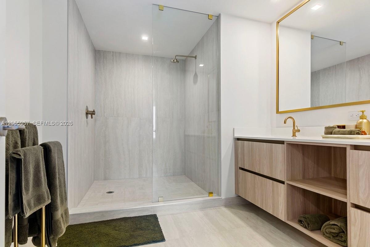77 SE 5th Street # 3902