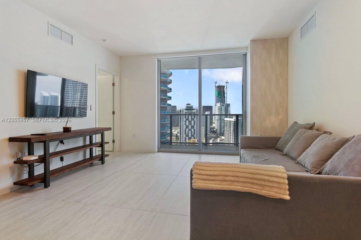 77 SE 5th Street # 3902