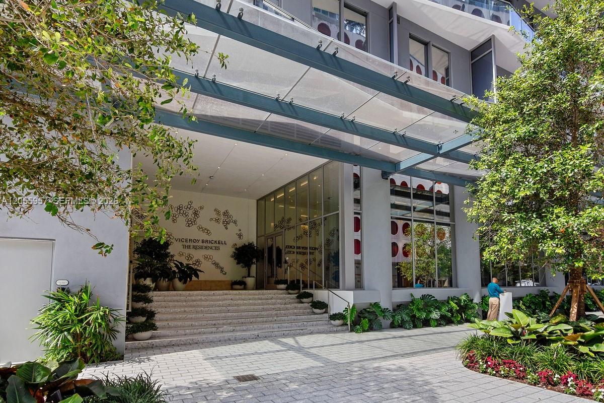 77 SE 5th Street # 3902