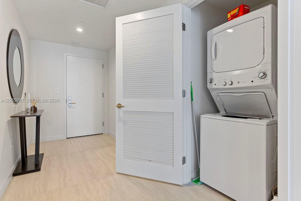 77 SE 5th Street # 3902