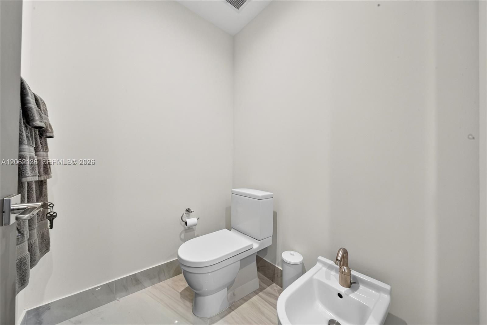 1100 Biscayne Blvd # 5502