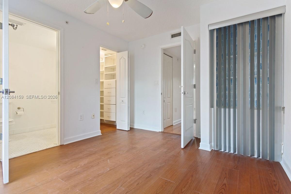 300 Euclid Ave # 209