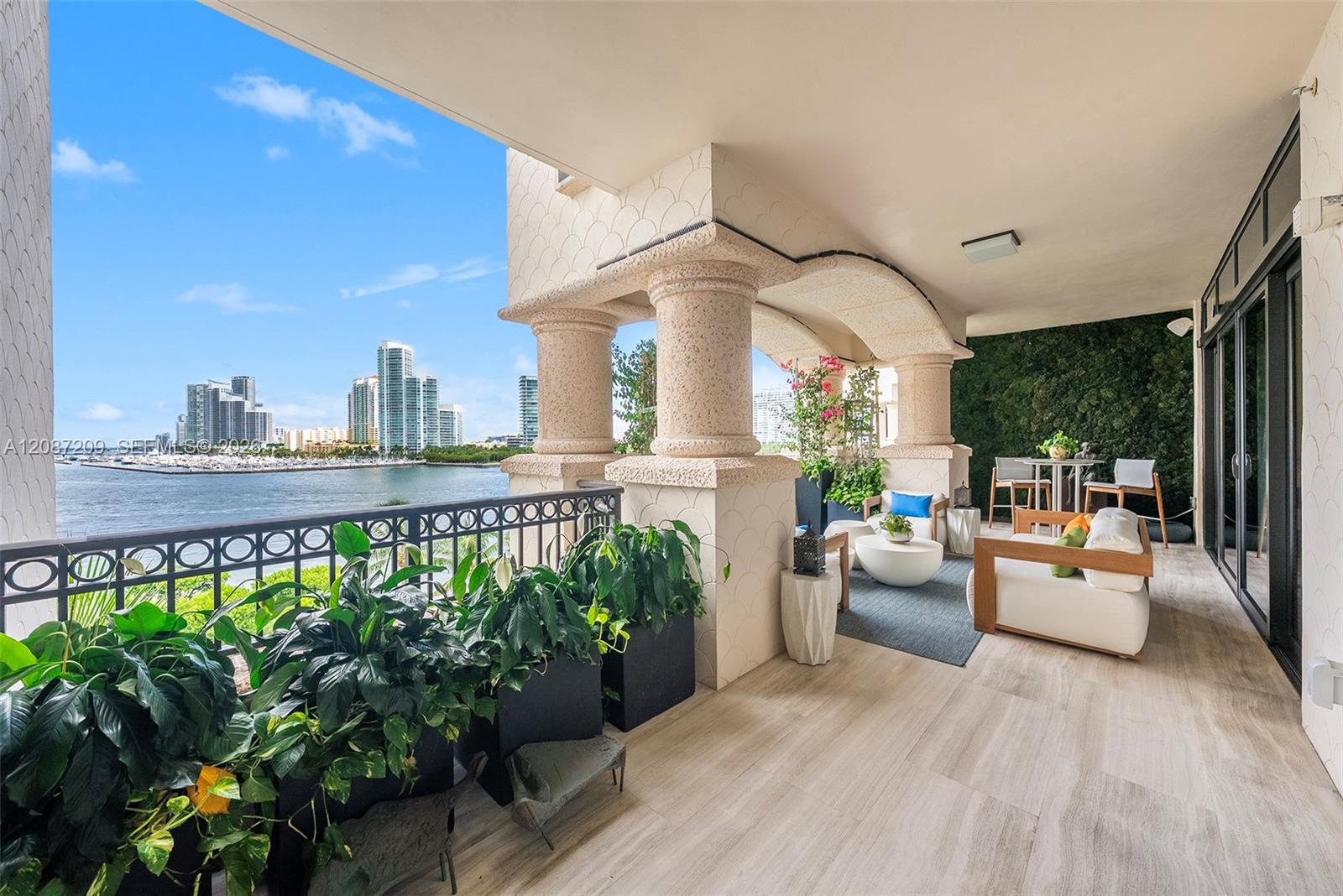 7052 Fisher Island Dr # 7052