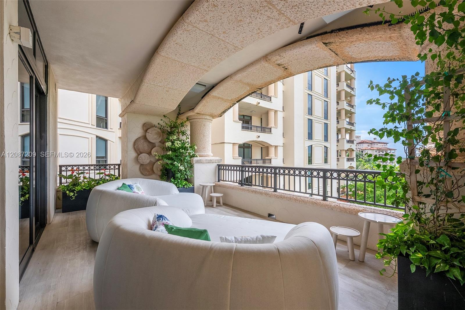 7052 Fisher Island Dr # 7052