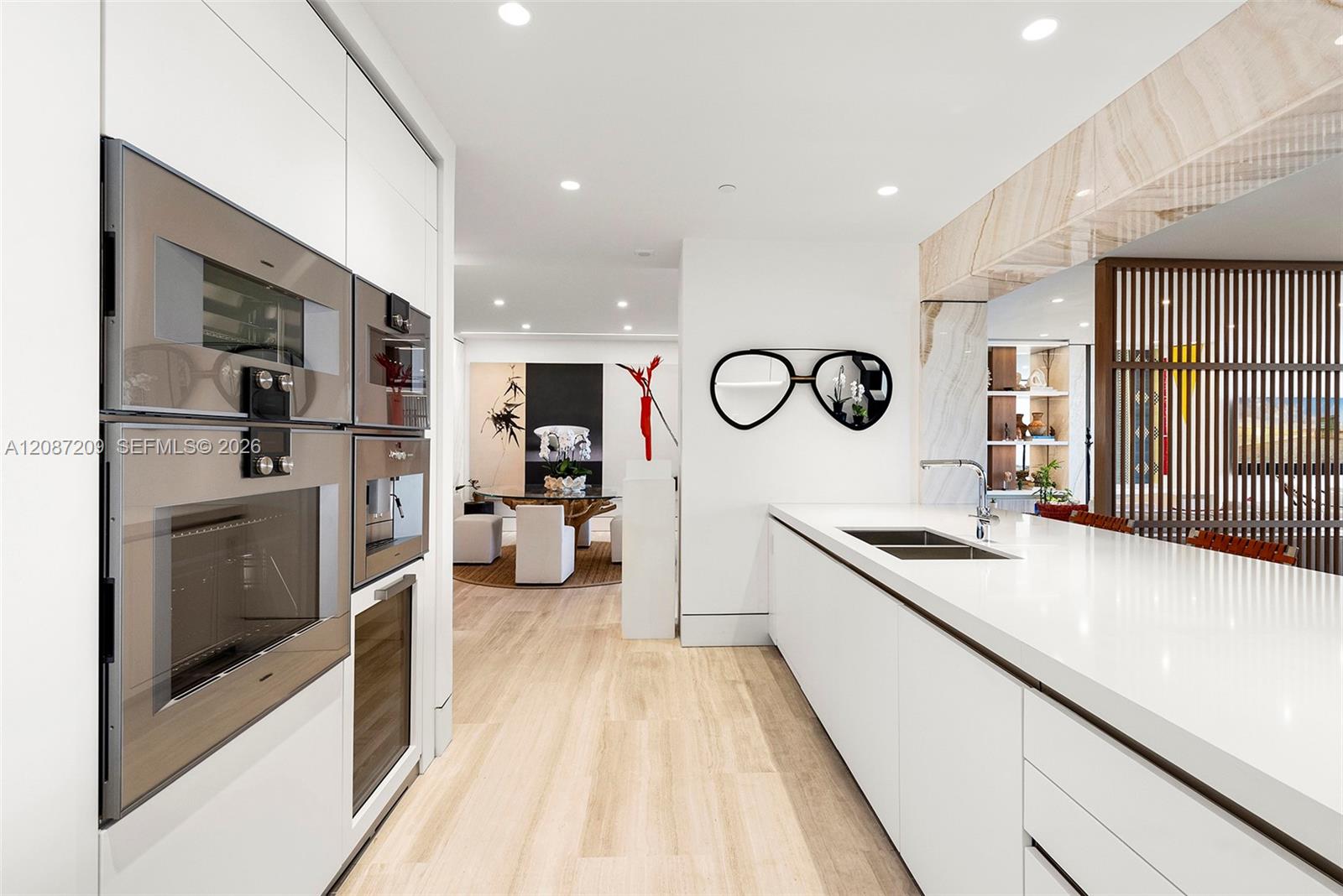 7052 Fisher Island Dr # 7052