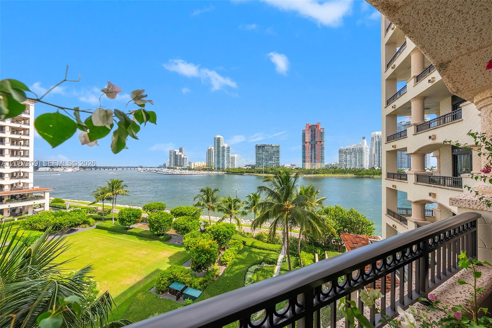 7052 Fisher Island Dr # 7052