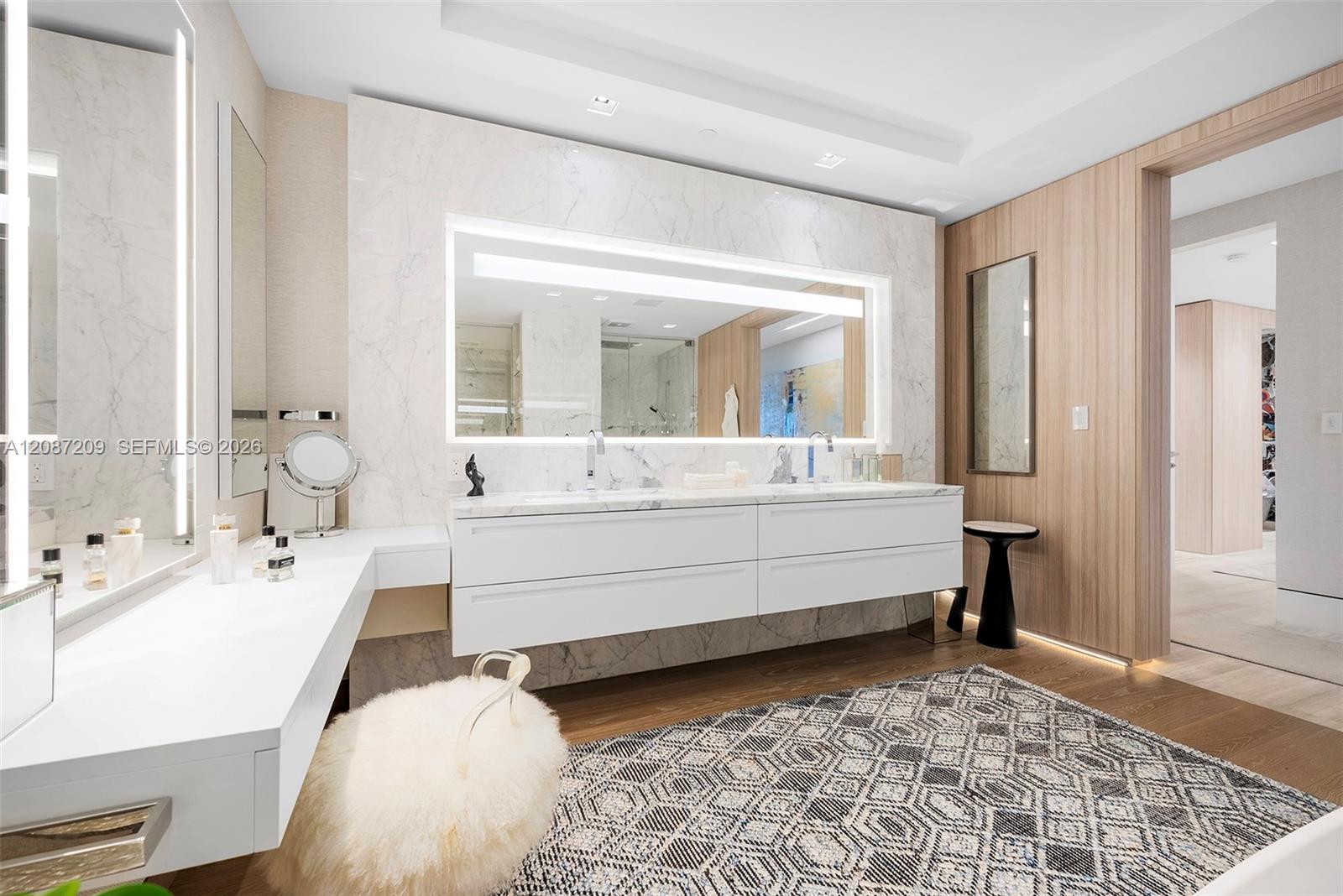 7052 Fisher Island Dr # 7052