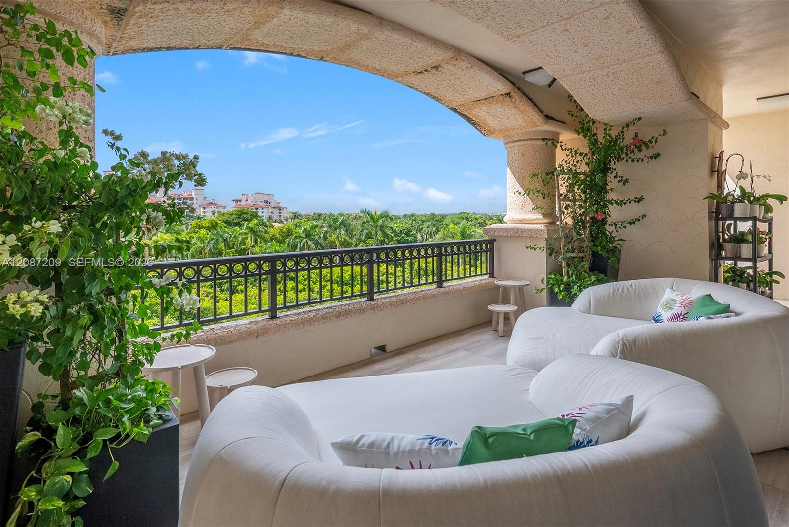 7052 Fisher Island Dr # 7052