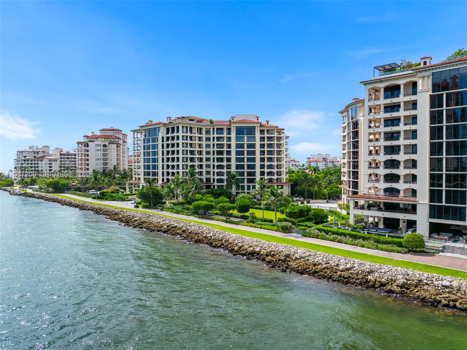 7052 Fisher Island Dr # 7052
