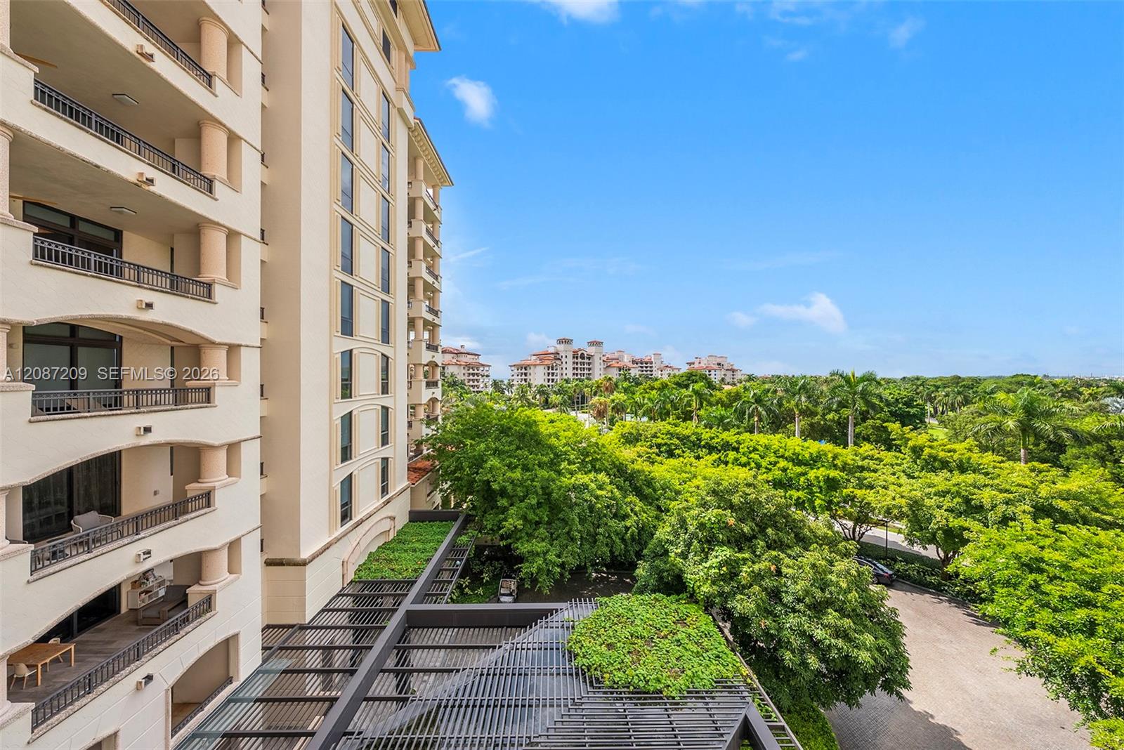 7052 Fisher Island Dr # 7052