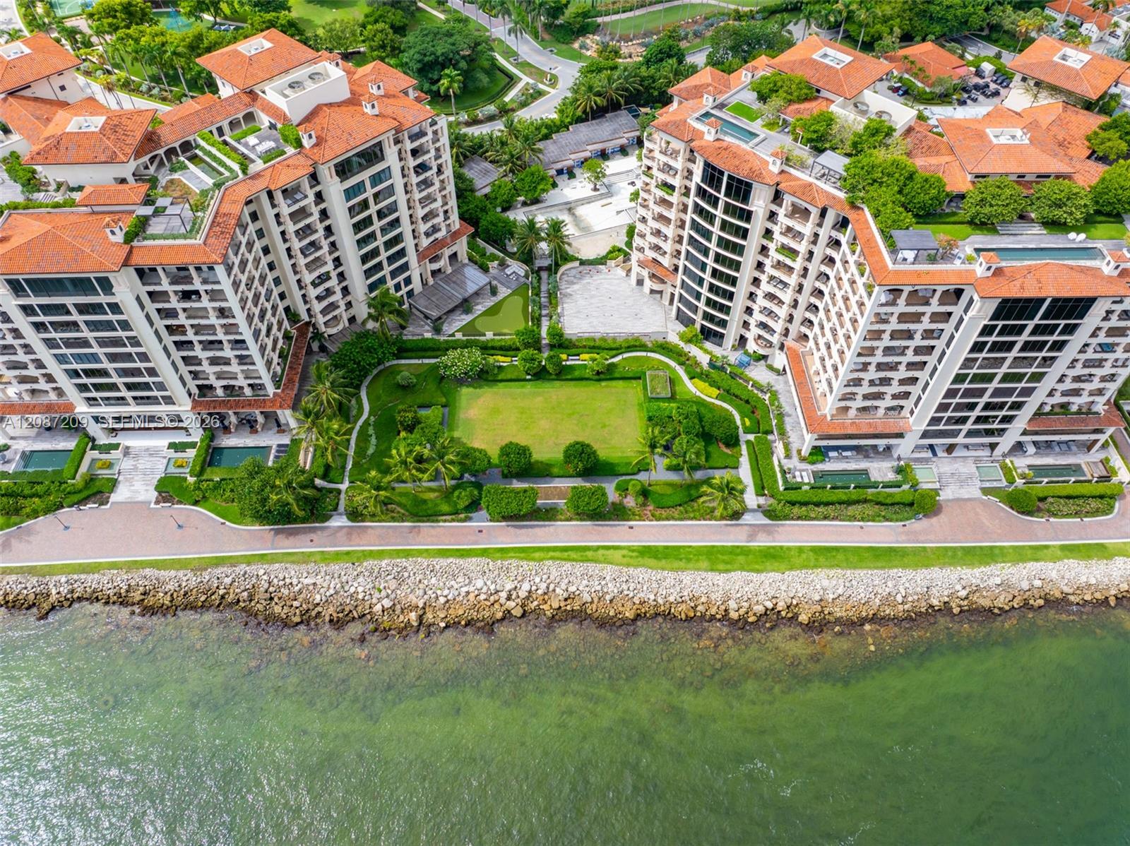 7052 Fisher Island Dr # 7052