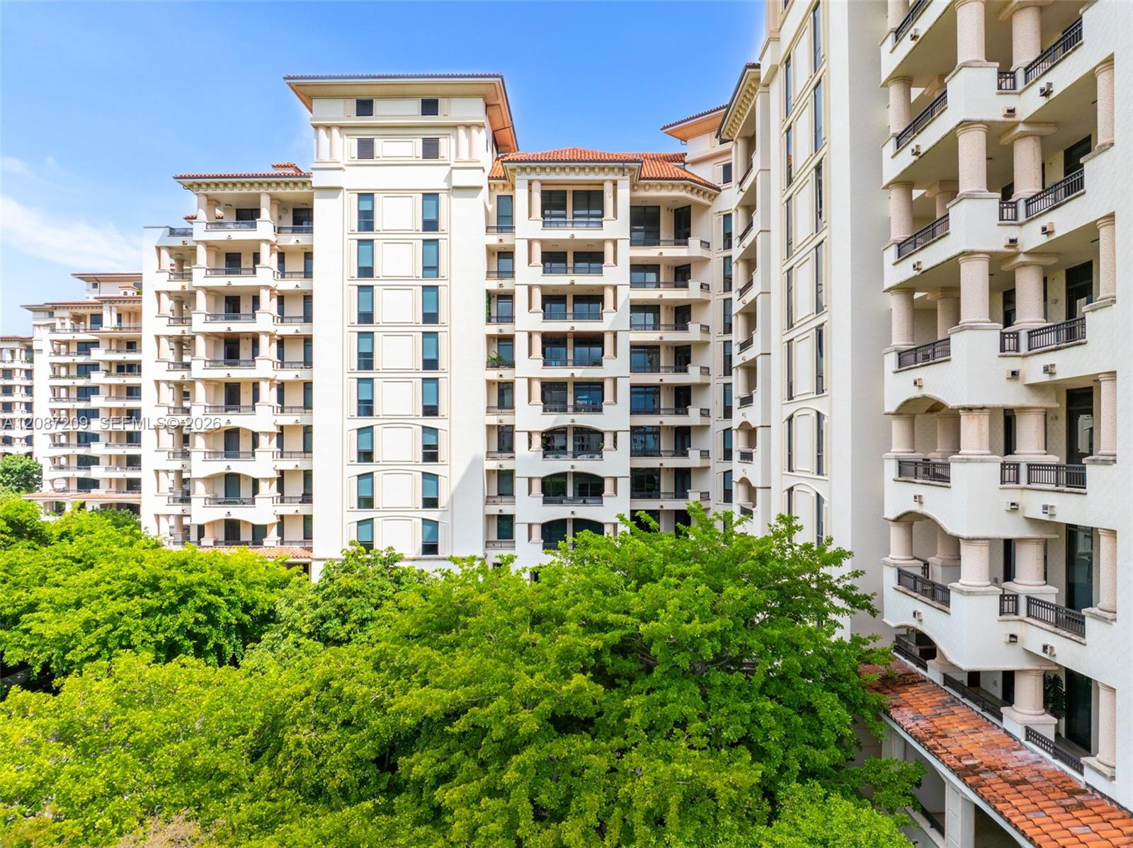 7052 Fisher Island Dr # 7052