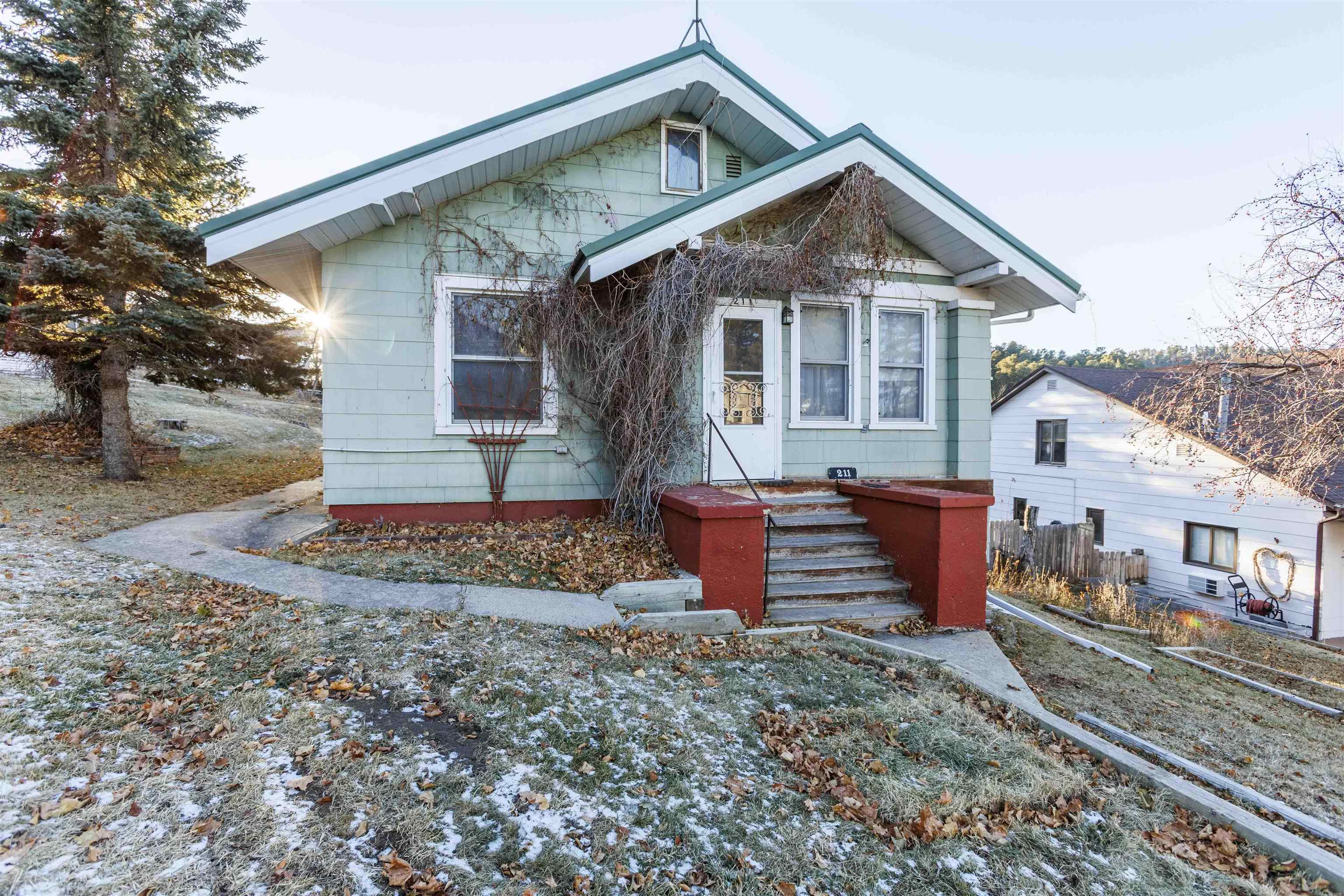 211 May Street