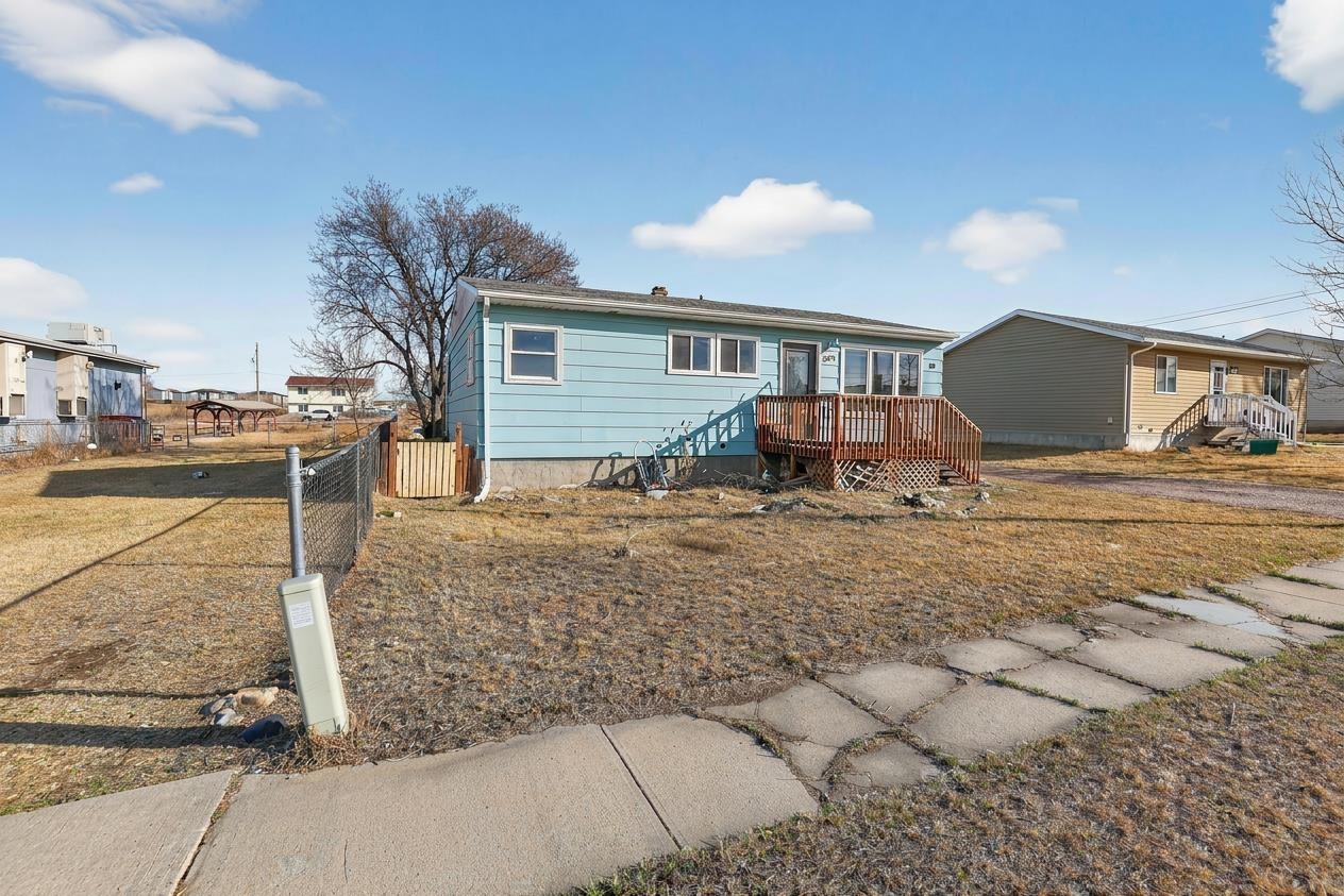 604 Crazy Horse Street