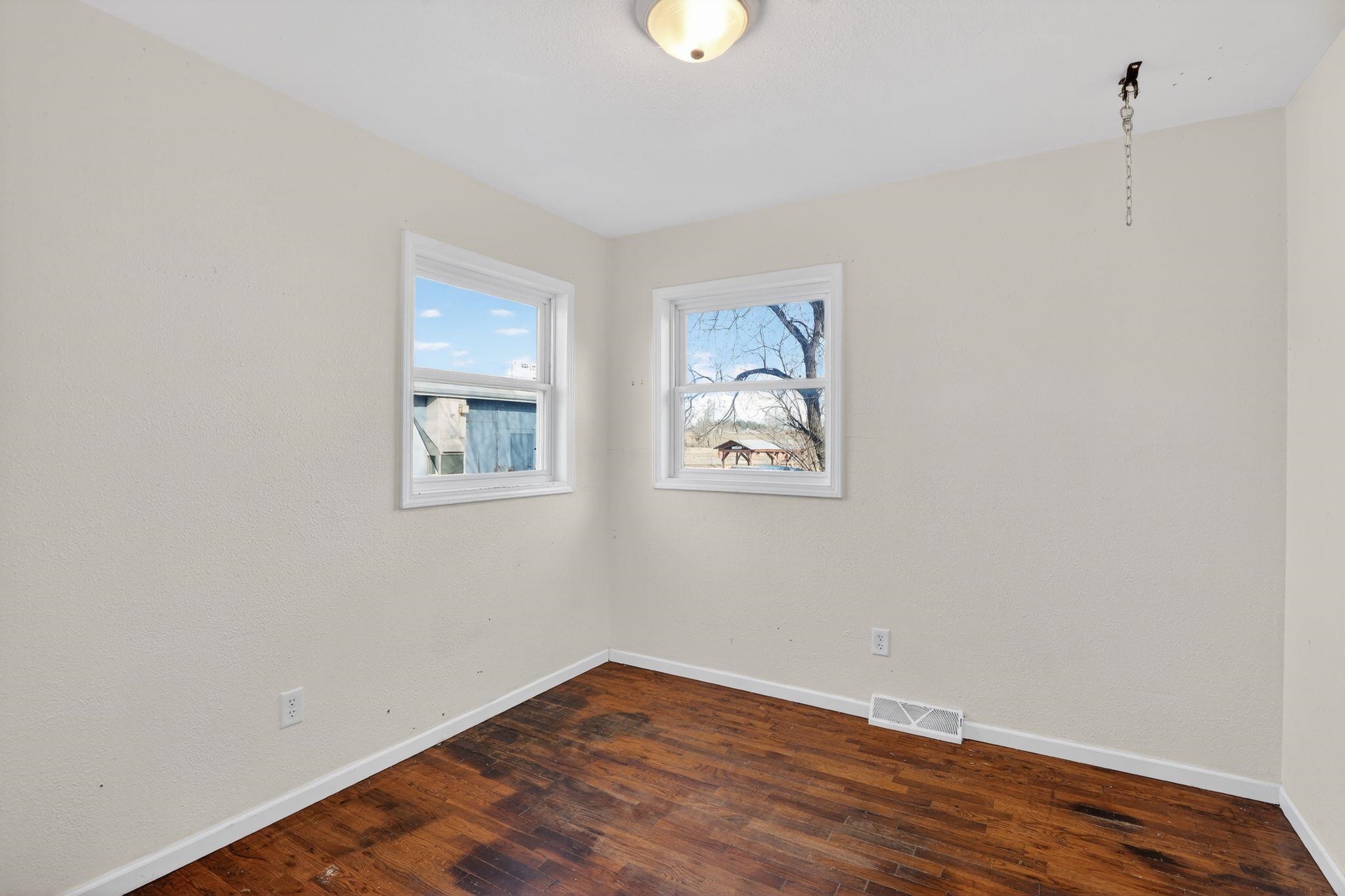 604 Crazy Horse Street