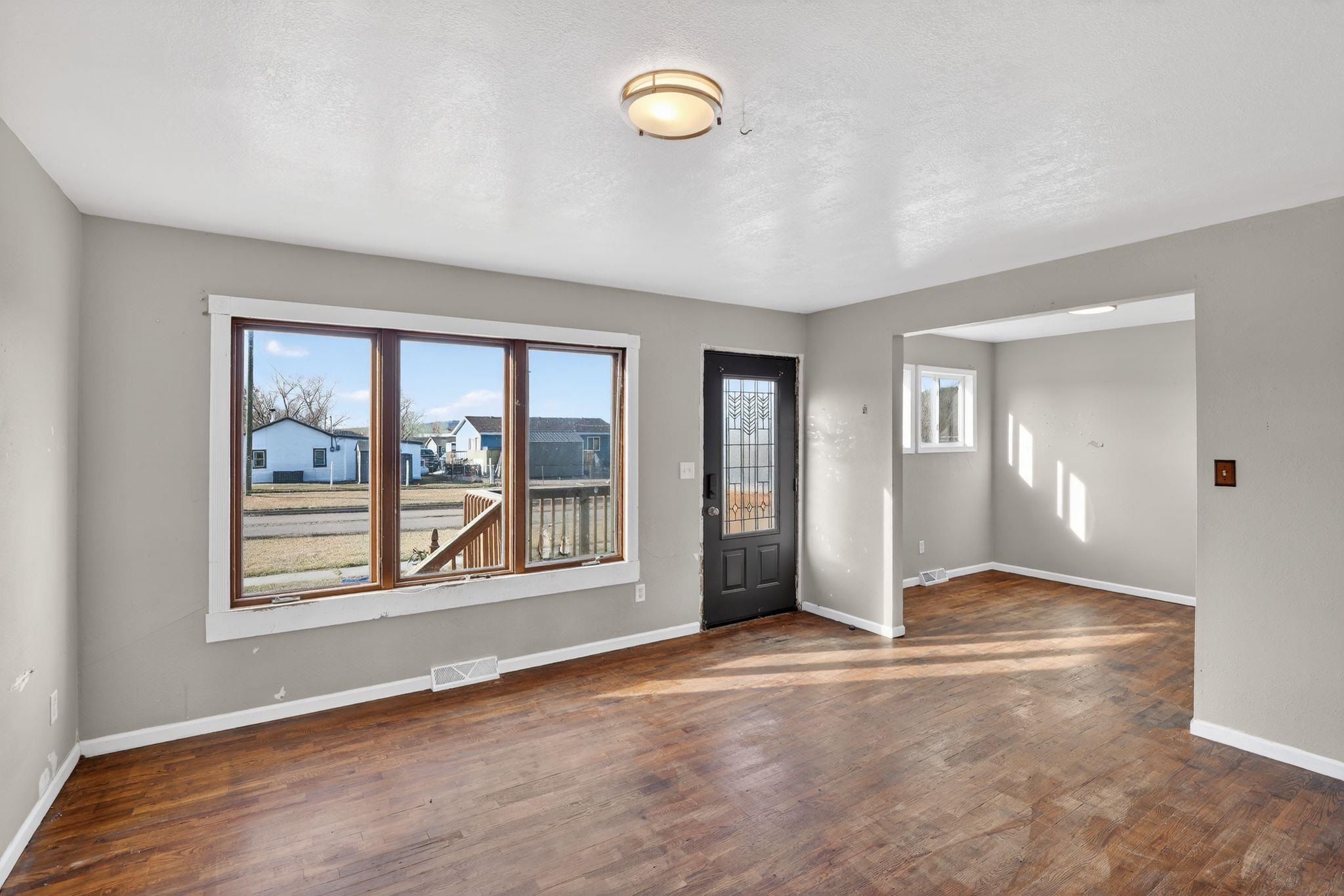 604 Crazy Horse Street