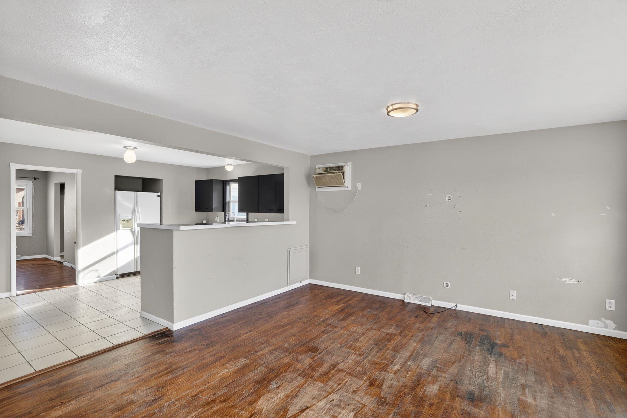 604 Crazy Horse Street