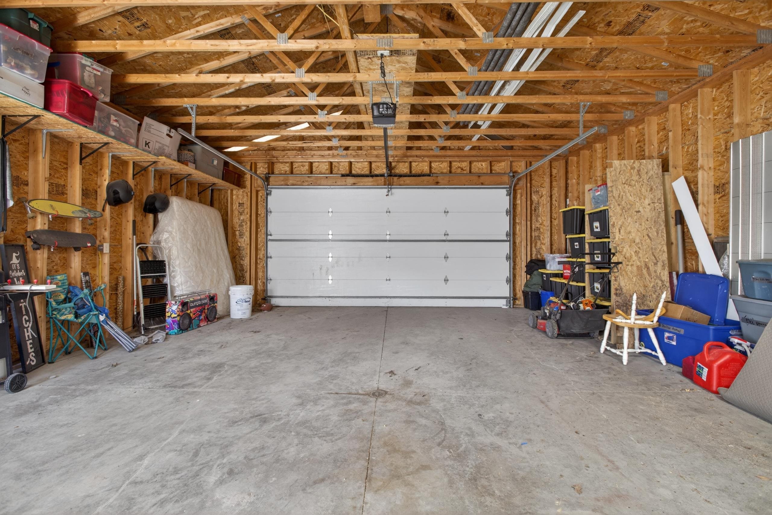 215 7th Avenue