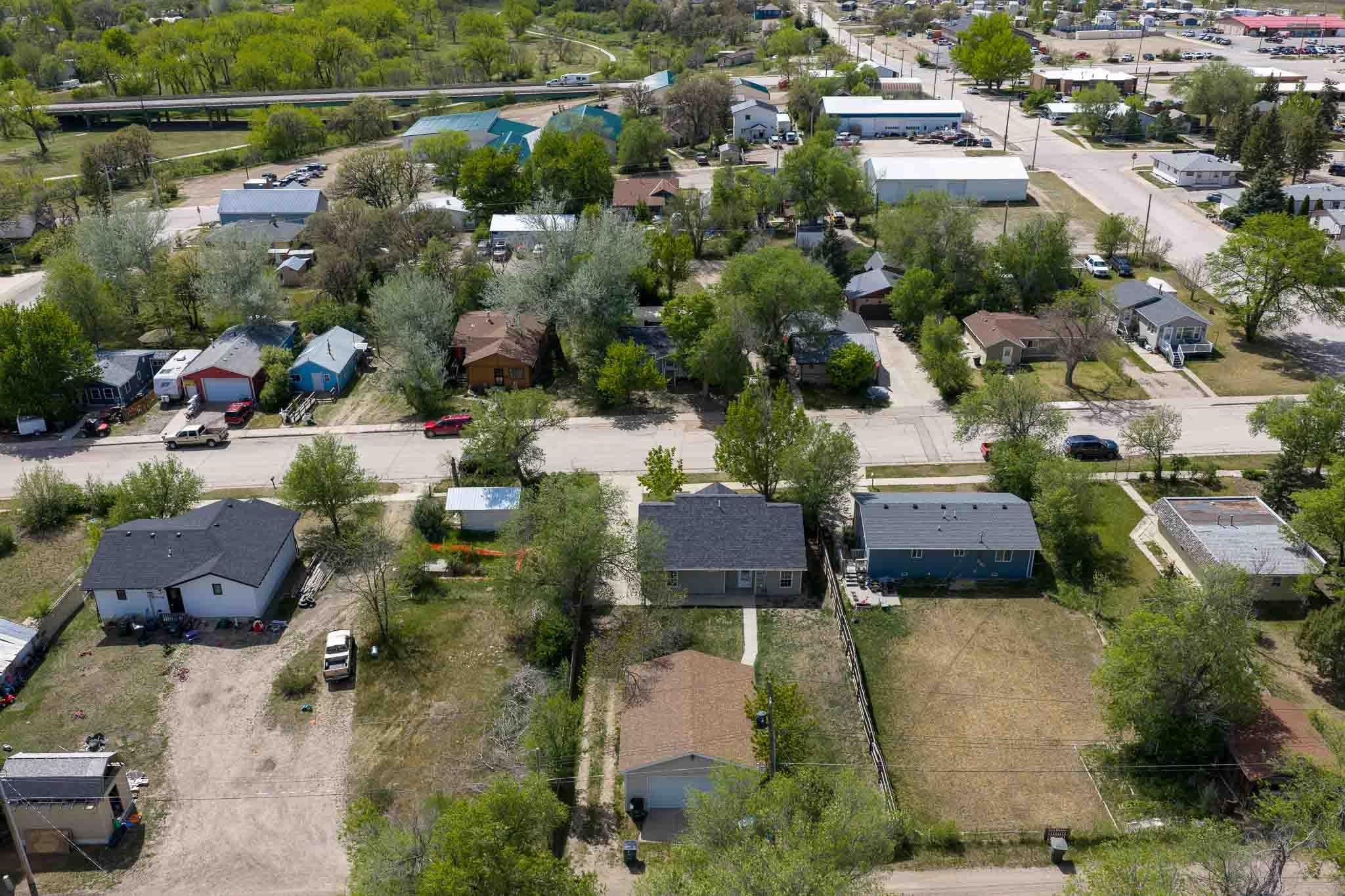215 7th Avenue